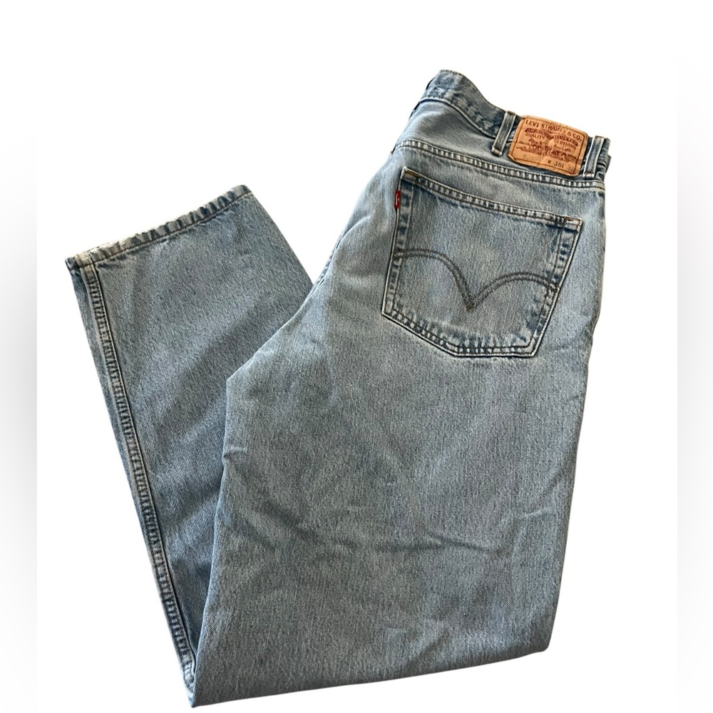 Levis Jeans Mens 38x32 Blue Denim Pants 560 Faded Distressed Loose Work Comfort